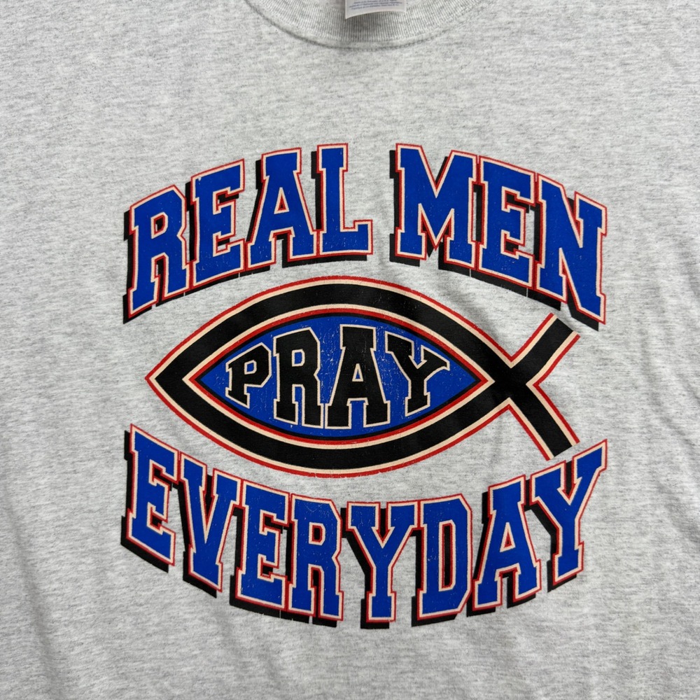 VTG Y2K Style Jerzees Mens 2XL Grey Real Men Pray Christian Fish Graphic T-Shirt